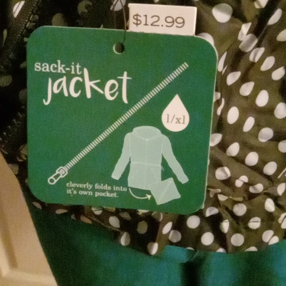 NWT Rain jacket - Picture 2 of 4